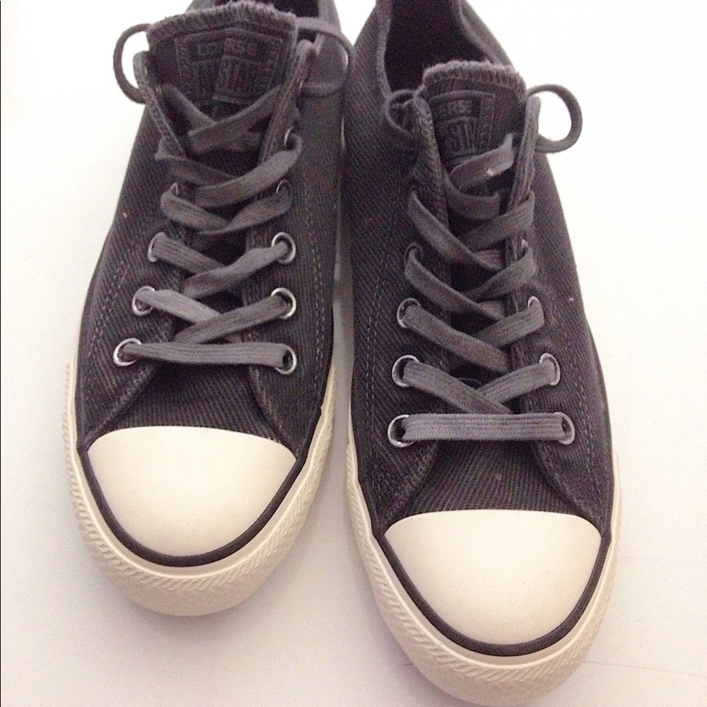 Rare & unique dark grey corduroy low top converse